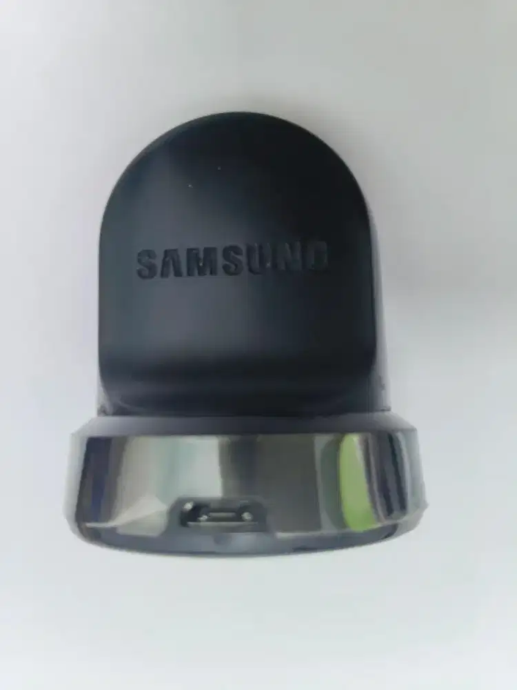 Dekstop charger Samsung Galaxy Watch  Barang sesuai di foto