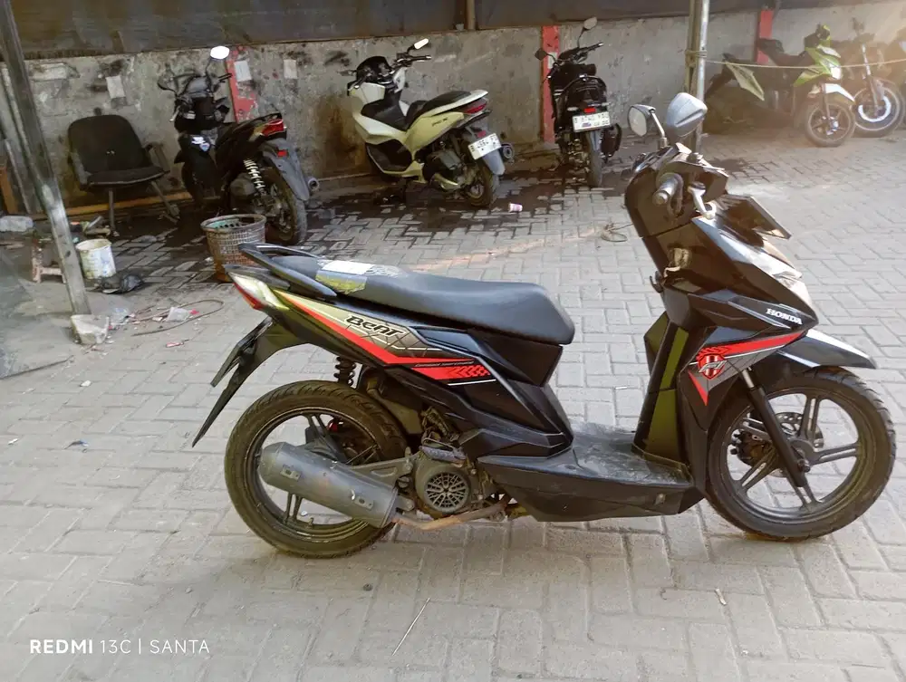 Honda beat eco Tahun 2017 Surat komplit
