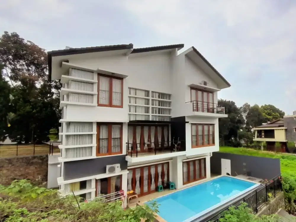 DIJUAL Rumah Villa Siap Huni di Resor Dago Pakar Bandung dengan Fasilitas Kolam Renang Pribadi  View Valley + City Light