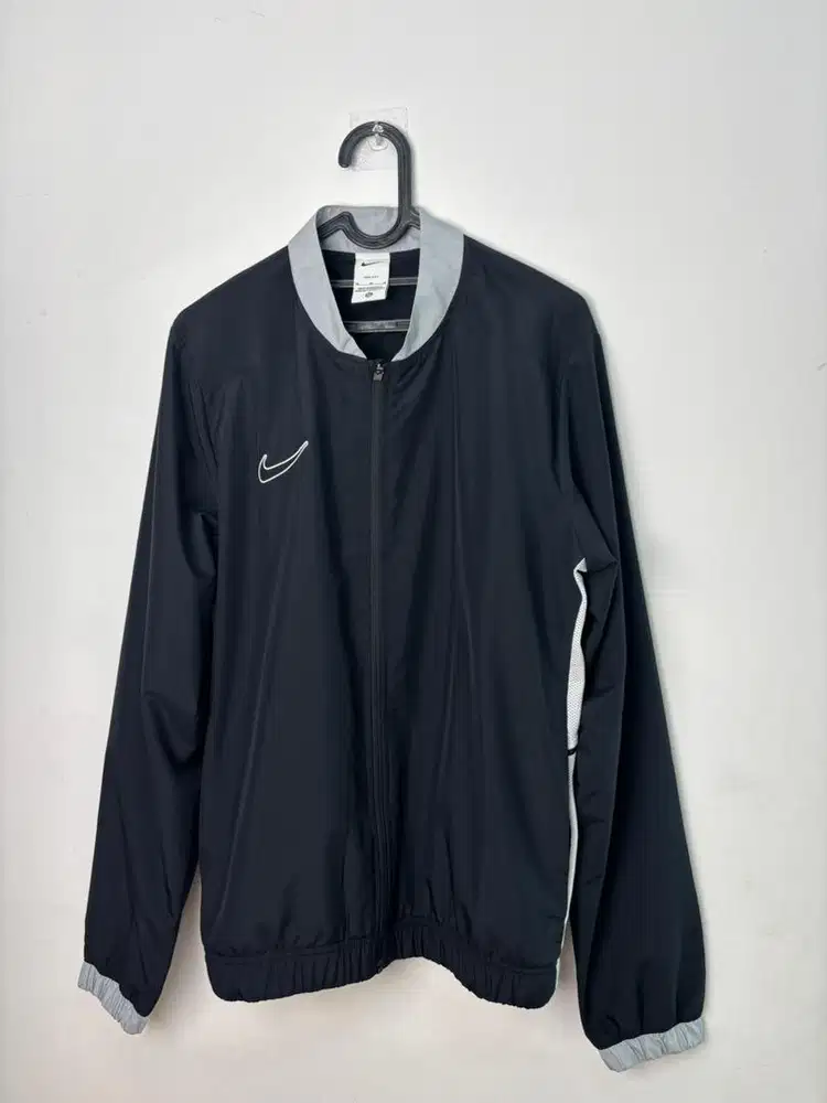 Jaket Running Nike Academy 25 Woven Tracktop Black Original