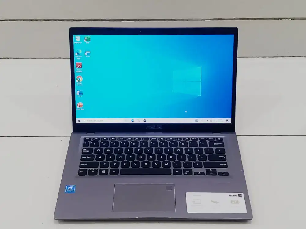 ASUS VivoBook Intel(R) Celeron(R) N4020 CPU RAM:4GB SSD:256GB