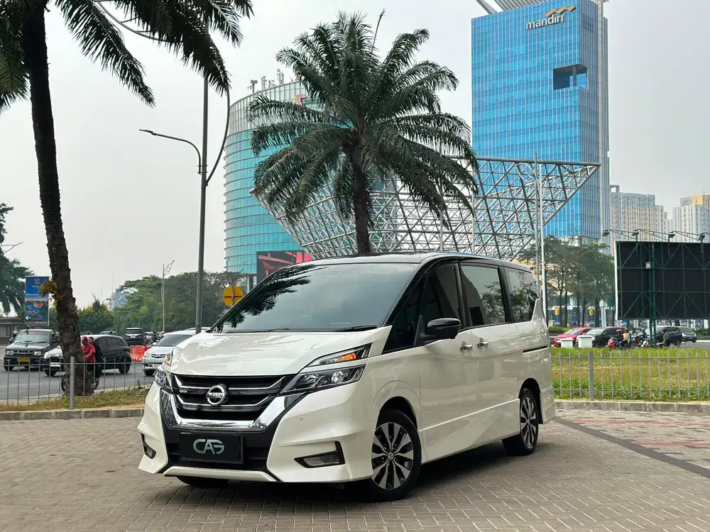 Nissan Serena HWS AT 2021 putih