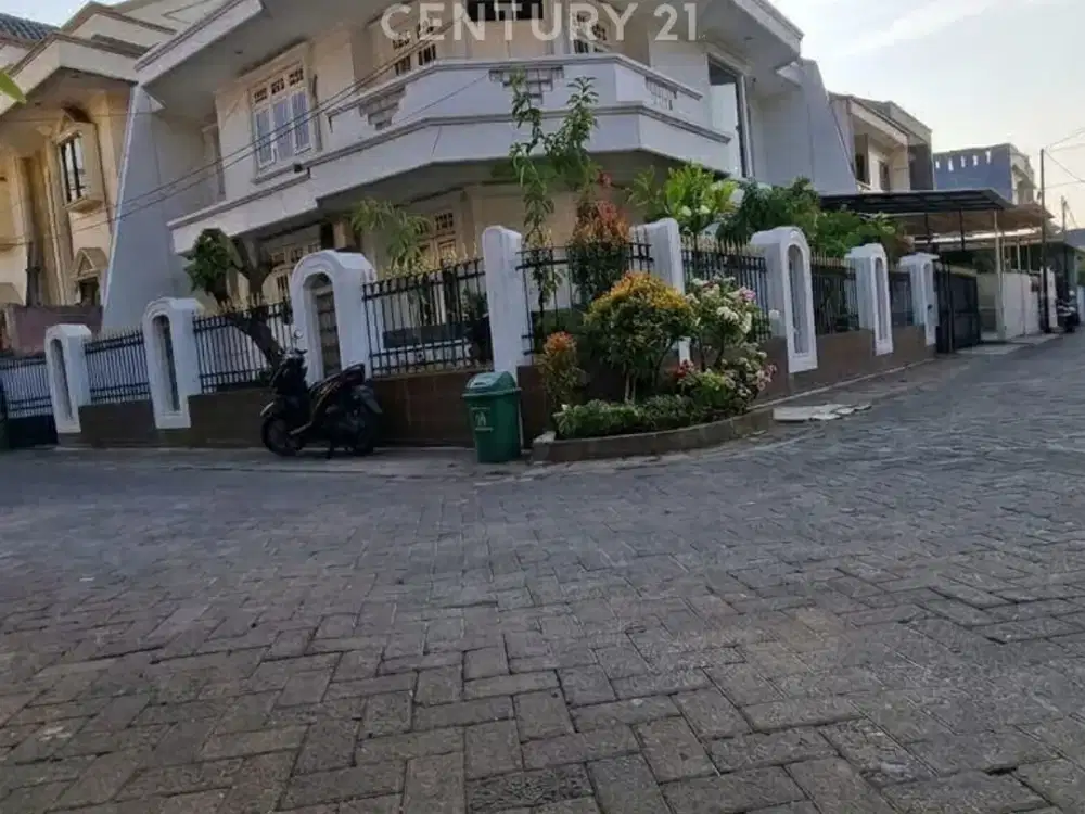 Rumah Hoek Citra 2 Bgn 2 Lantai  Sdh Renovasi Siap Tinggal
