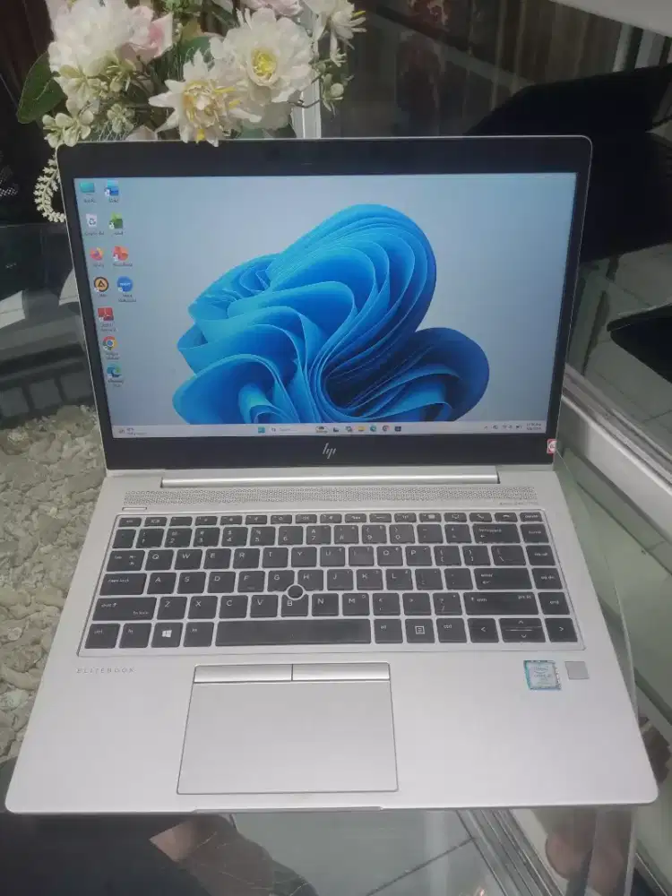 Laptop HP Elitebook 840 Core I5 Gen 8 Ram 8 Ssd 256 Keyboard Backlight