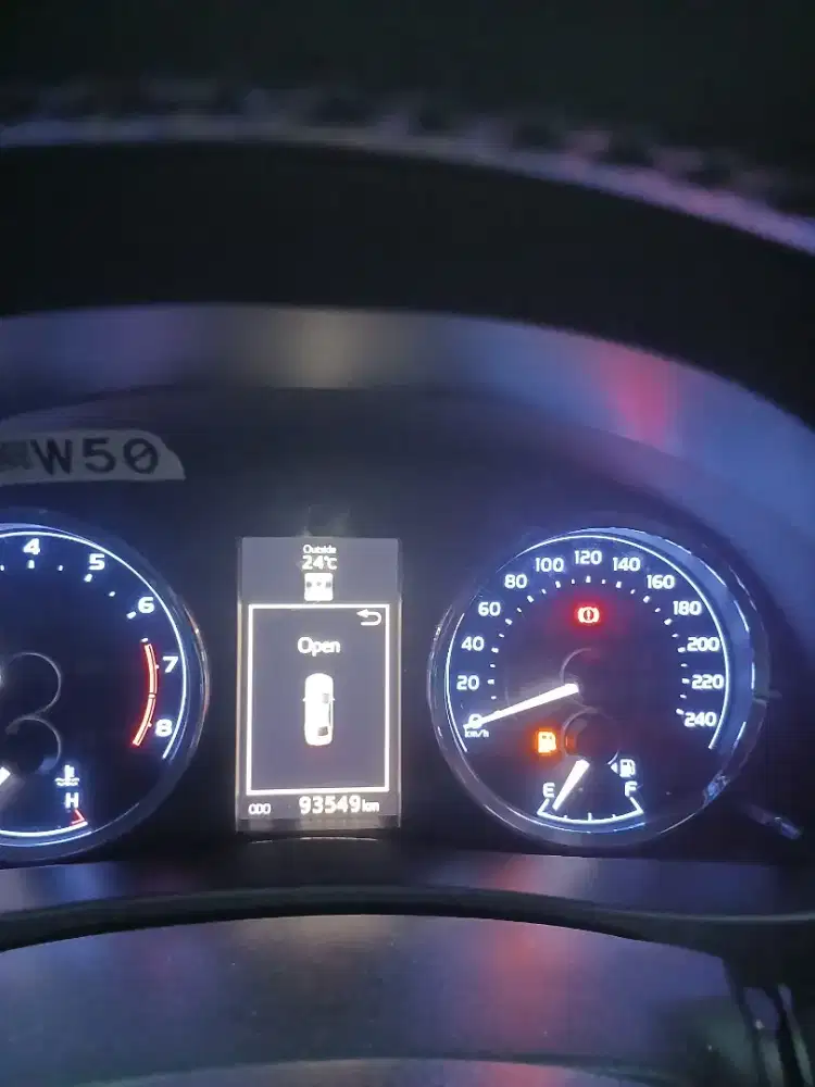 Toyota altis 2018