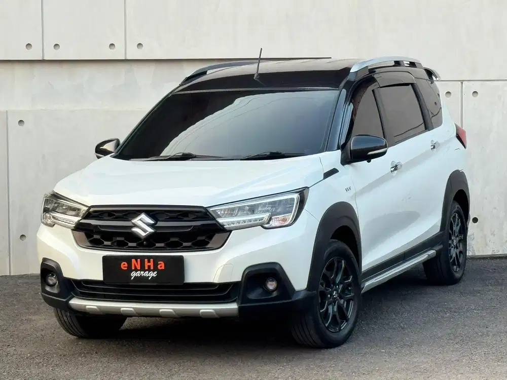 Suzuki XL-7 Alpha Hybrid 1.5 A/T 2024 Twotone.. eNHa garage Semarang..
