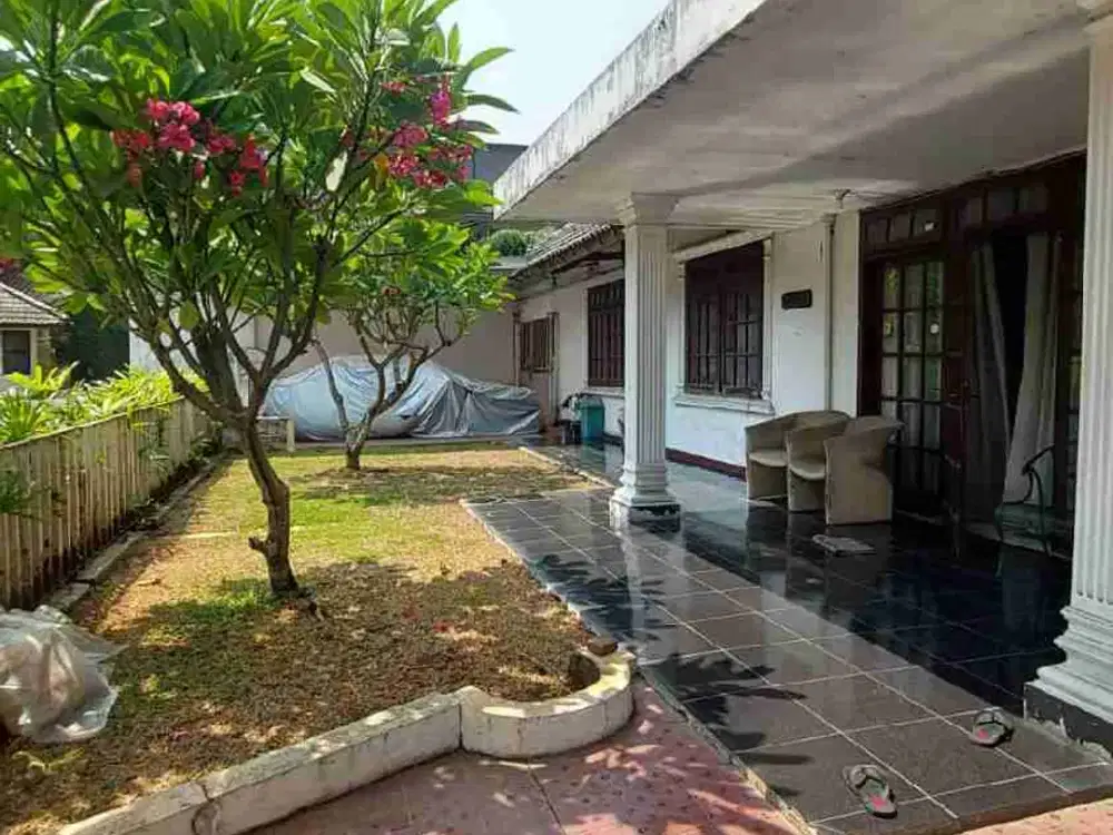 Dijual Rumah Lingkungan Tenang dan Nyaman di Kebayoran Baru Jakarta Selatan