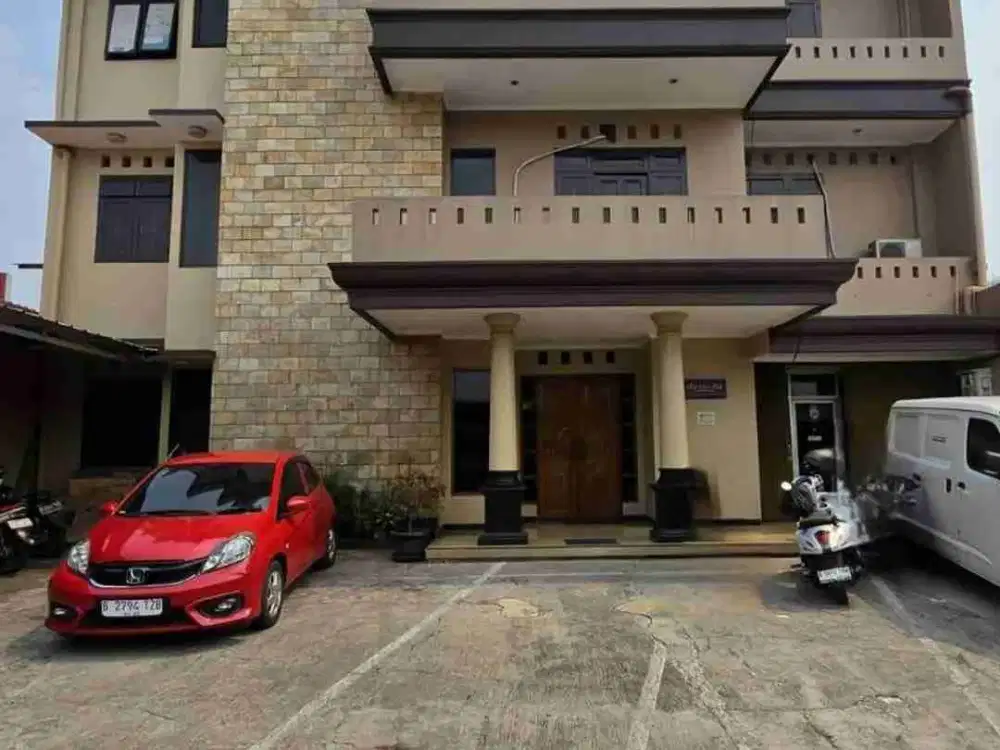 Gedung Mewah 3 Lantai Siap Pakai