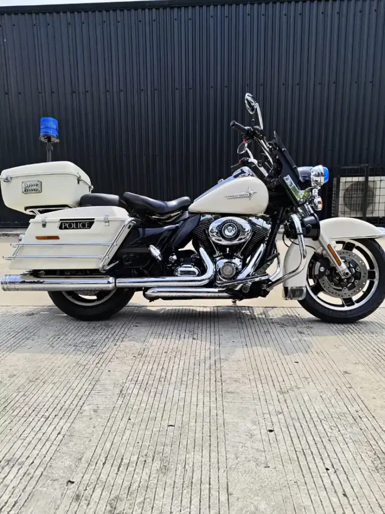 HD roadking police 2013