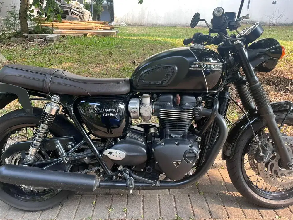 TRIUMPH BONNEVILLE T120 HD
