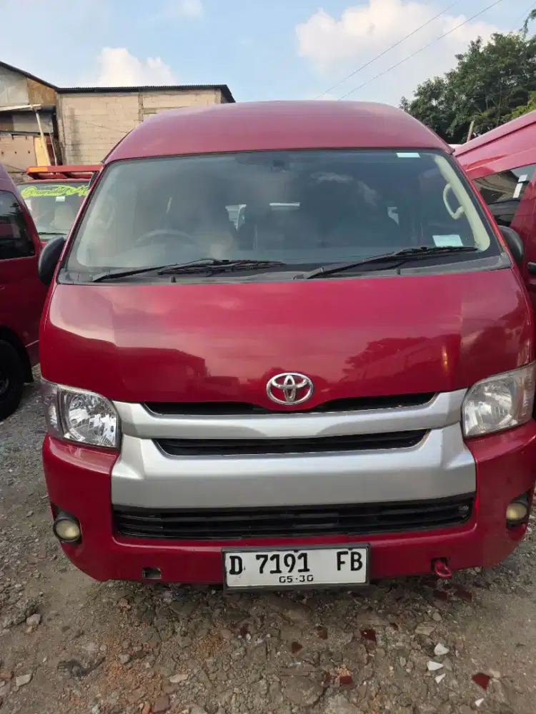 TOYOTA HIACE COMUTER THN 2019