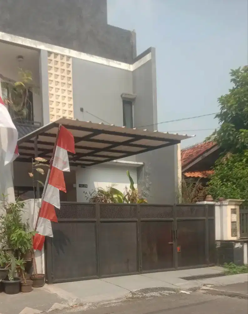Disewakan rumah tinggal di dalam komplek palapa, lokasi strategis