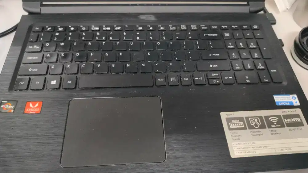 Laptop Acer Ryzen 3 2200U