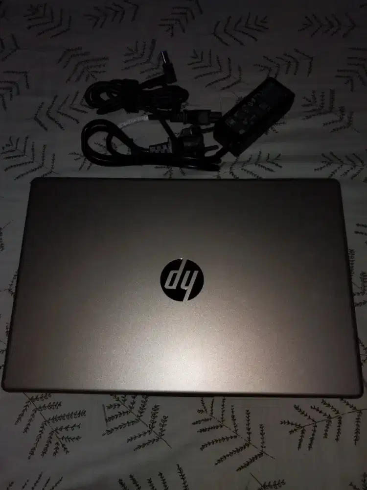 Laptop HP 14 ep0260tu