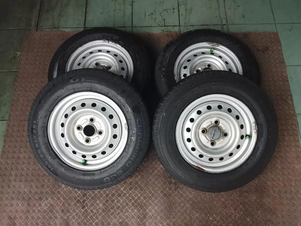 Velg kaleng r13 pcd 4x100 + Ban 155/80r13