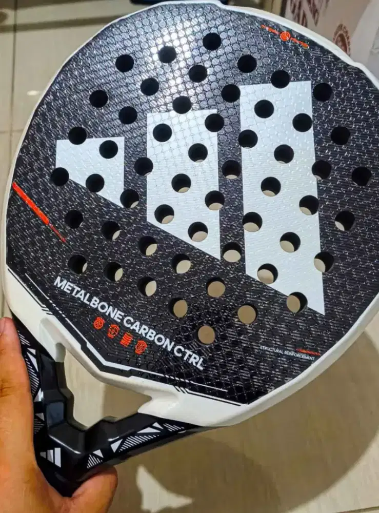 Adidas metalbone carbon ctrl