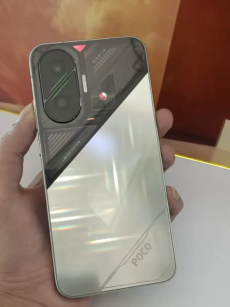 poco F7 ram 12/512 limited edition