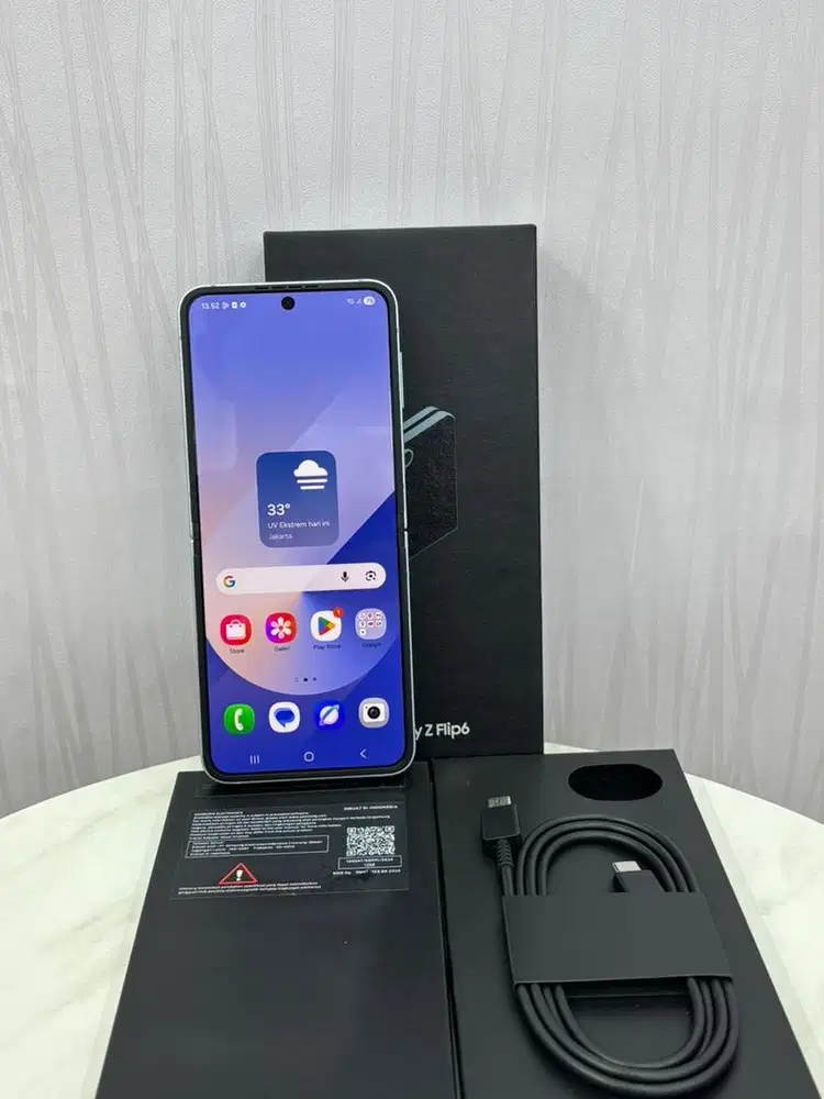 Samsung Z Flip 6 12/256GB Blue Garansi Resmi Sein Super Mulus