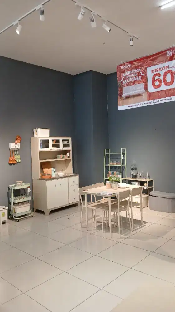 Perabotan rumah lagi promo di bulan september bunga 0%