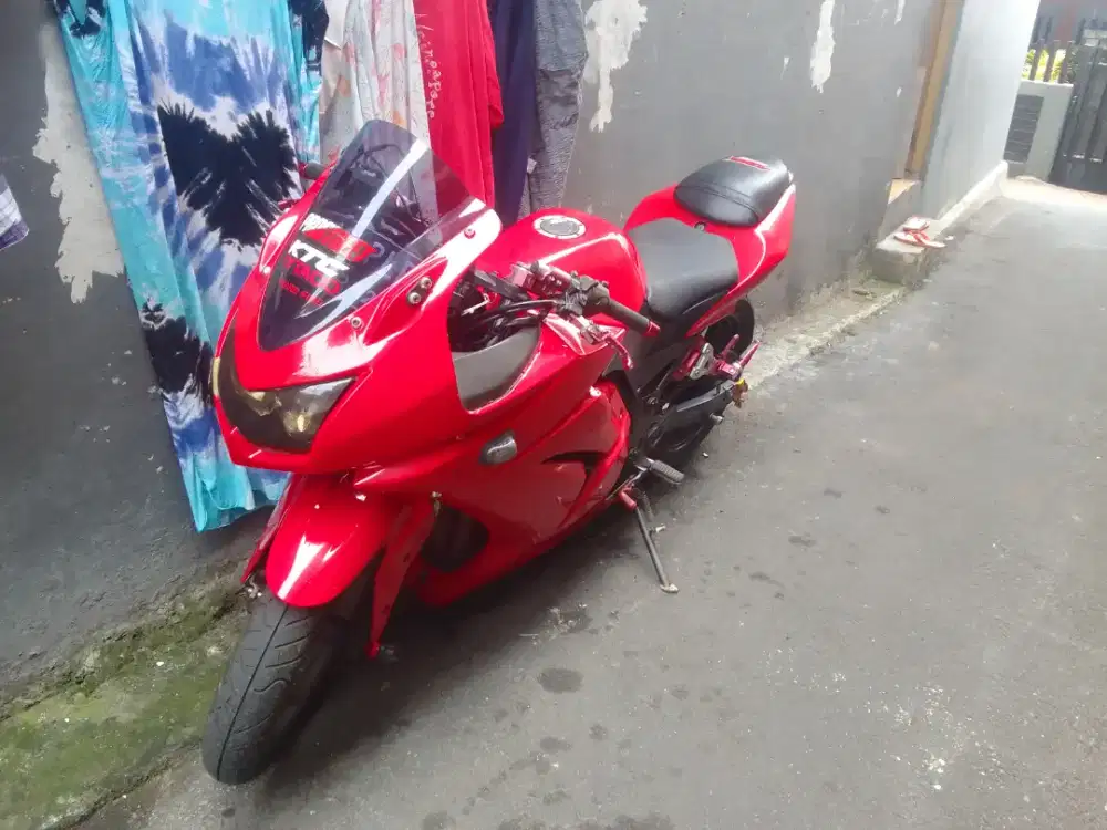 Kawasaki ninja 250 cc tahun 2008