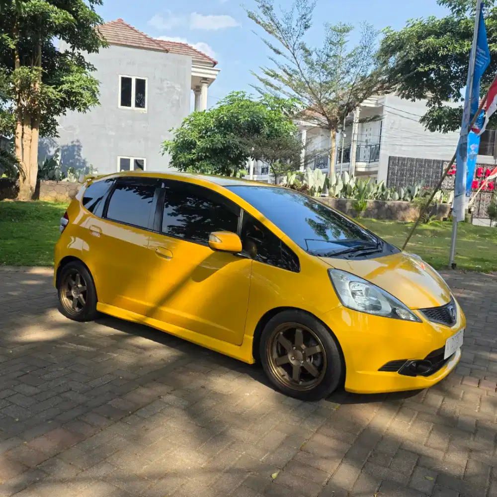 Jazz rs ge8 matic asli kuning tembus faktur