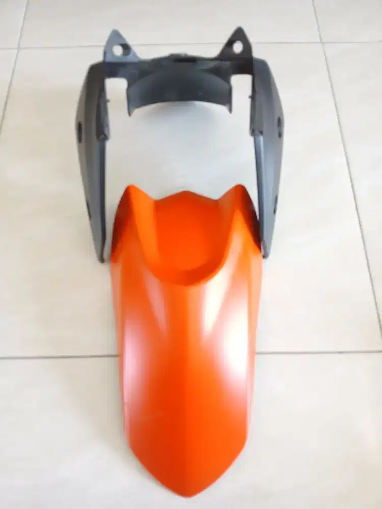 Spakbor depan ori aerox 2024