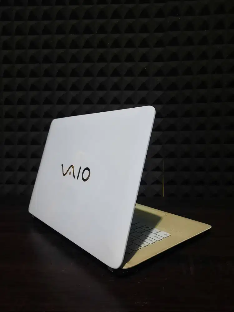 SONY VAIO SVF14 Touchscreen Mewah