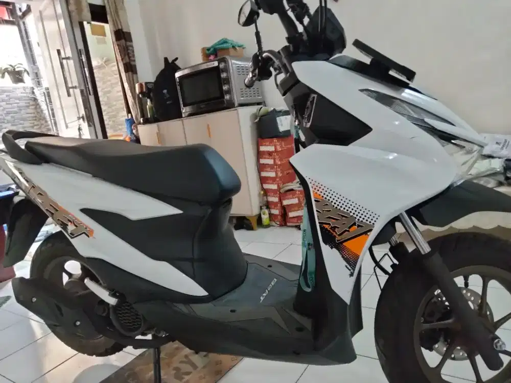 Honda beat street
