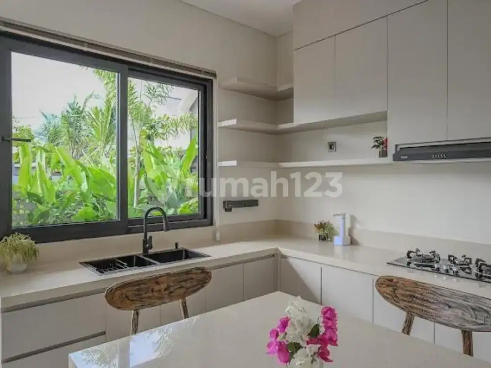 Fully Furnished 3Br Villa In The Circle Kesiman