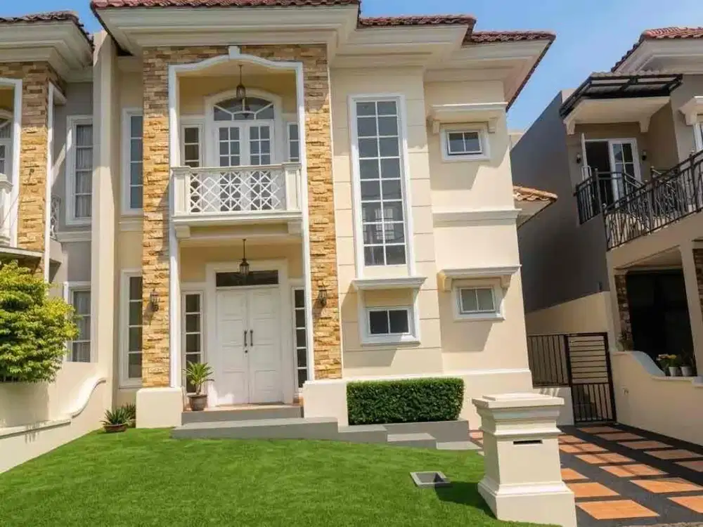 Rumah Dua Lantai Ada Halaman Belakang di Citra Grand Cibubur