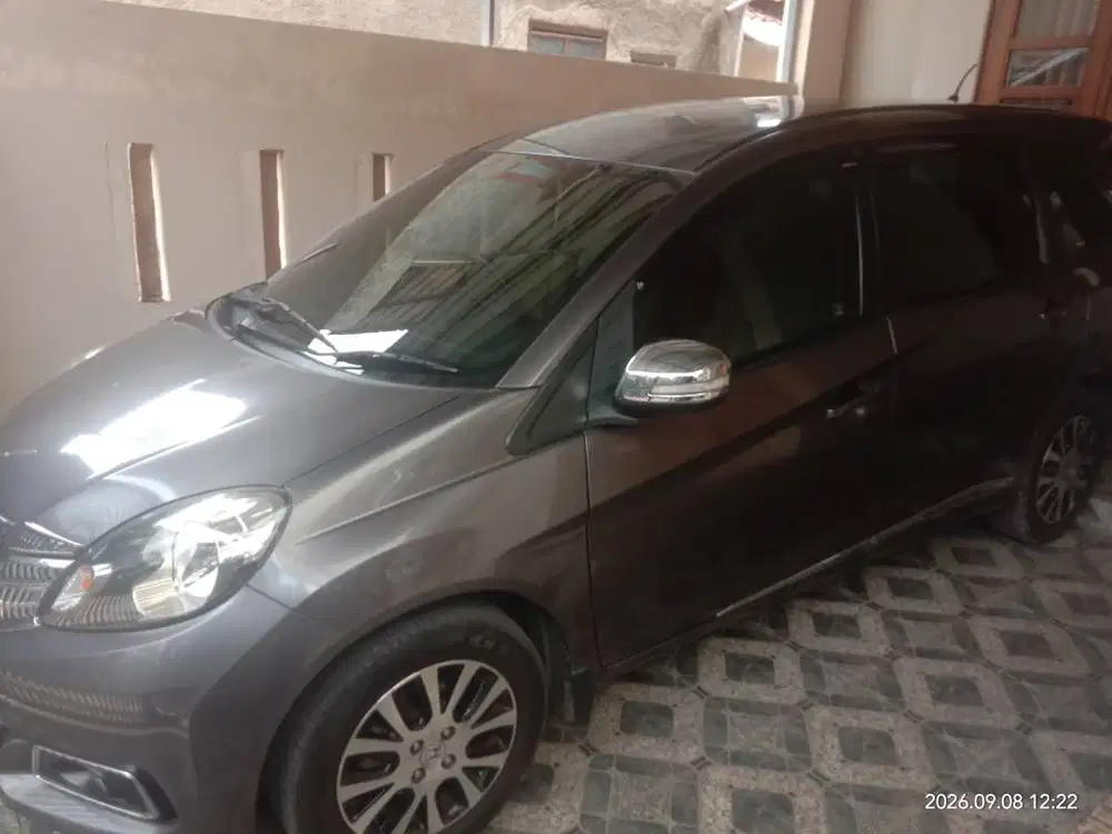 Jual cepat Mobil Honda Mobilio 2015, msih bagus/mulus...