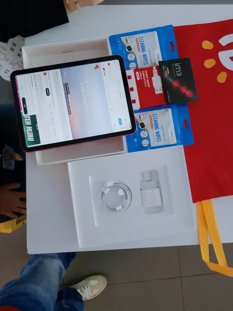 Cicilan, kreditan iPad gen 11 byhomecredit cukup bawa KTP aja