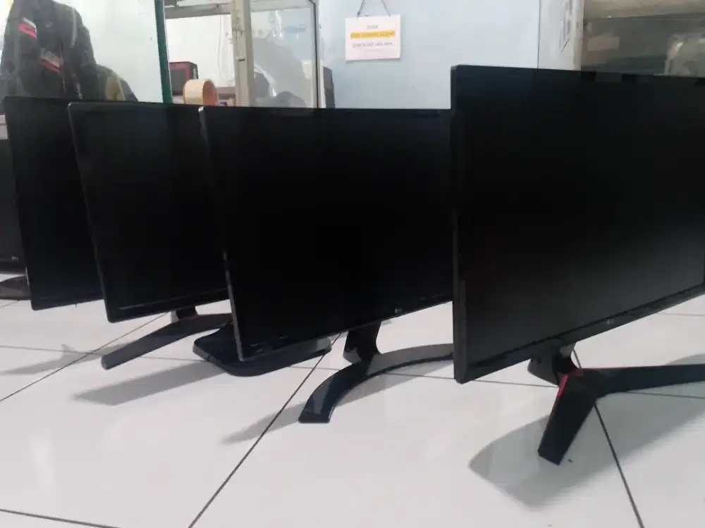 Monitor LG 24 inch