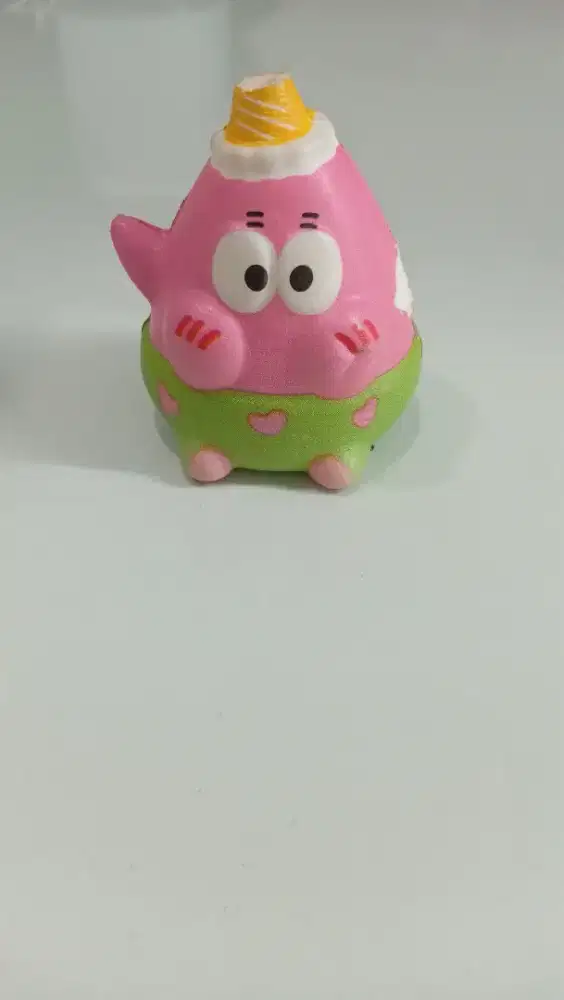 Squishy Patrick dari film Spongebob Squarepants