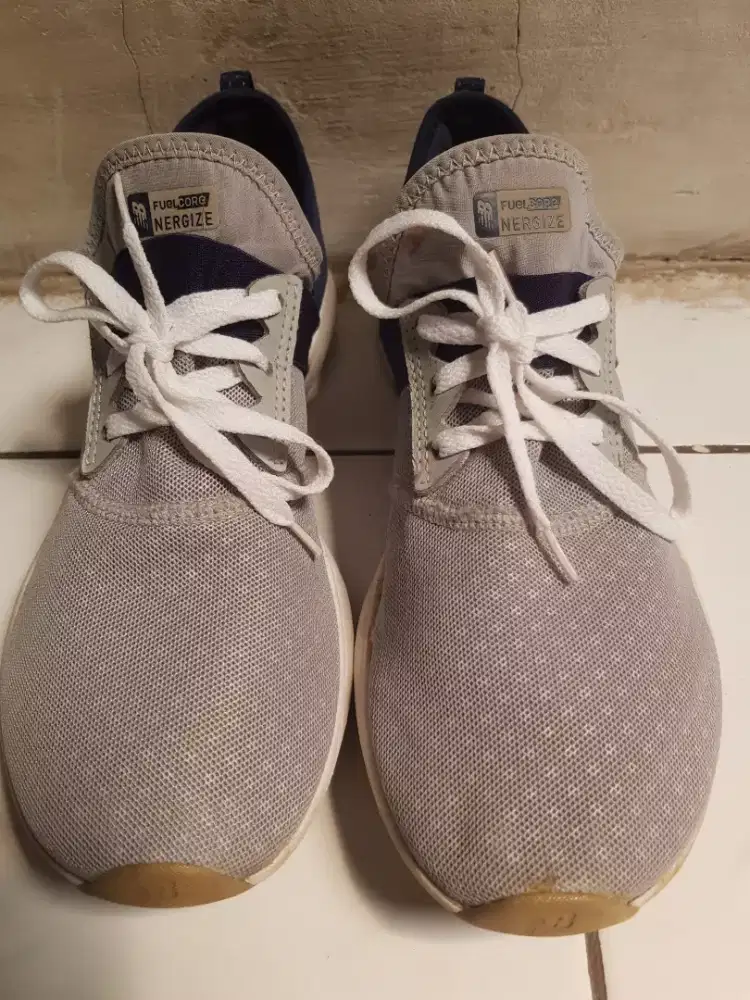 Sepatu NB FuelCore NERGIZE
