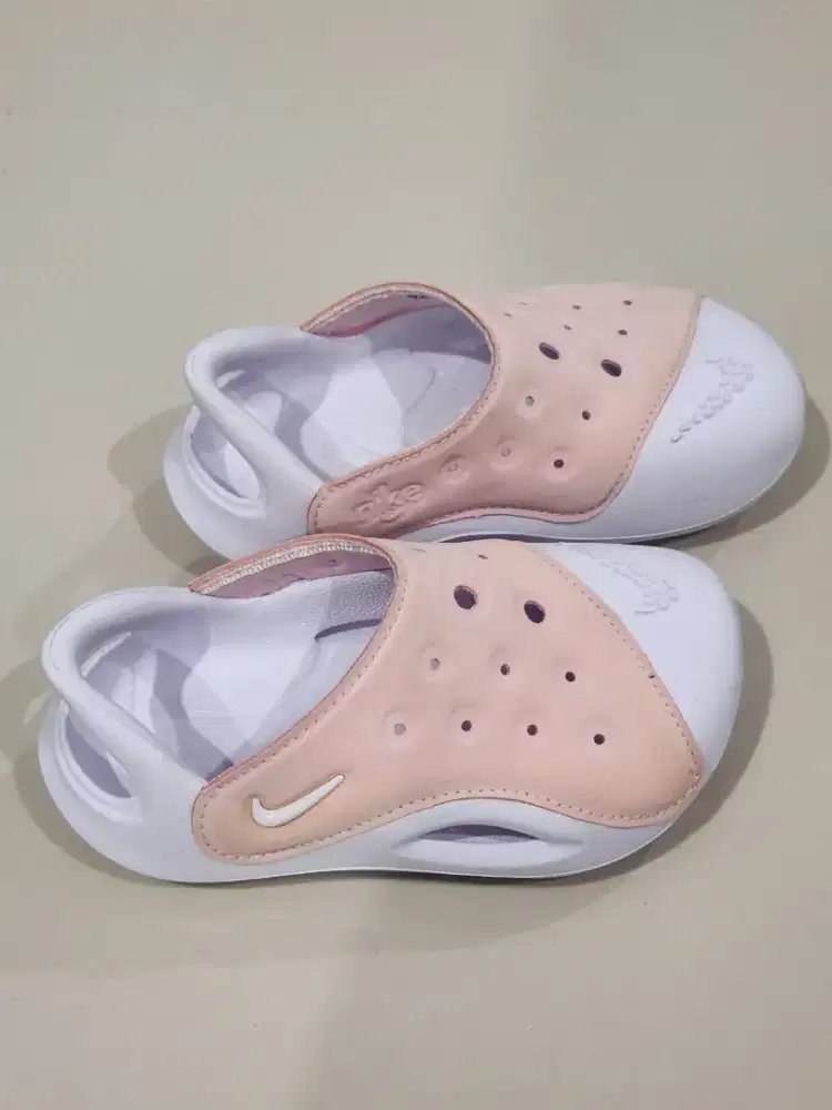 Sepatu Sandal Anak Nike Swoosh (Ori)