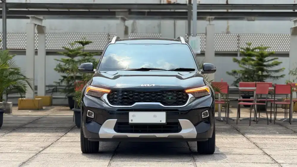 KIA SONET PREMIERE 1.5 AT, HITAM 2022