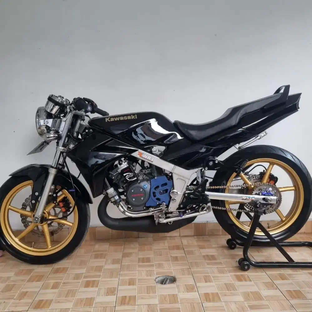 Ninja R 2012 Hitam