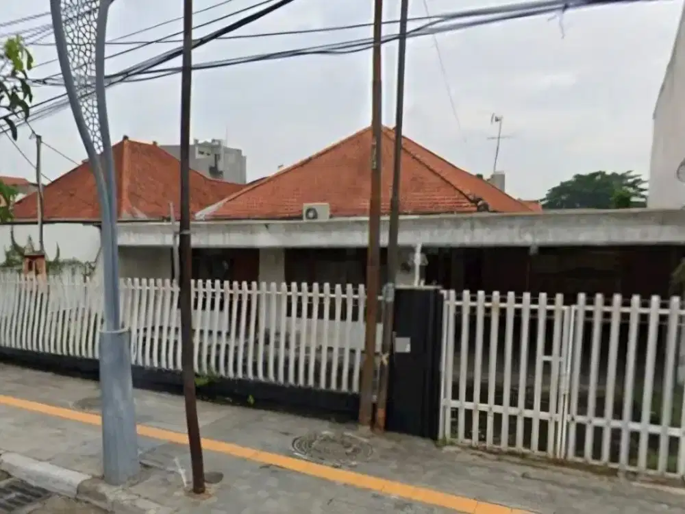 Rumah 1 Lantai Pusat Kota Komersial Area Strategis