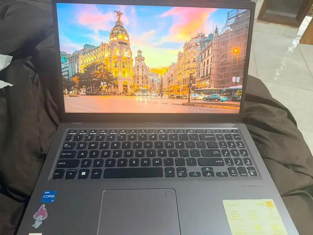 ASUS VivoBook 15 X515EA