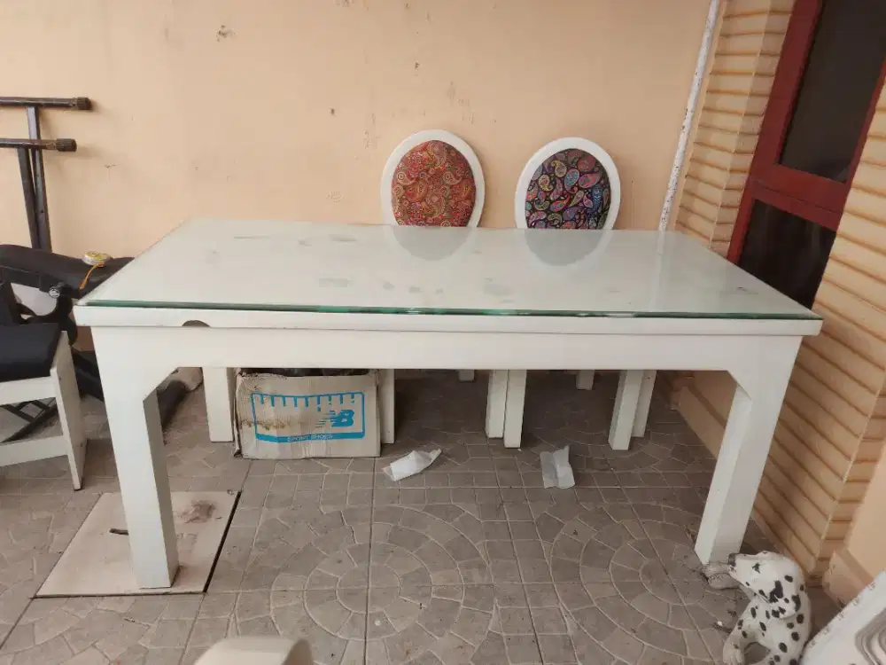 Meja makan kayu 6 kursi