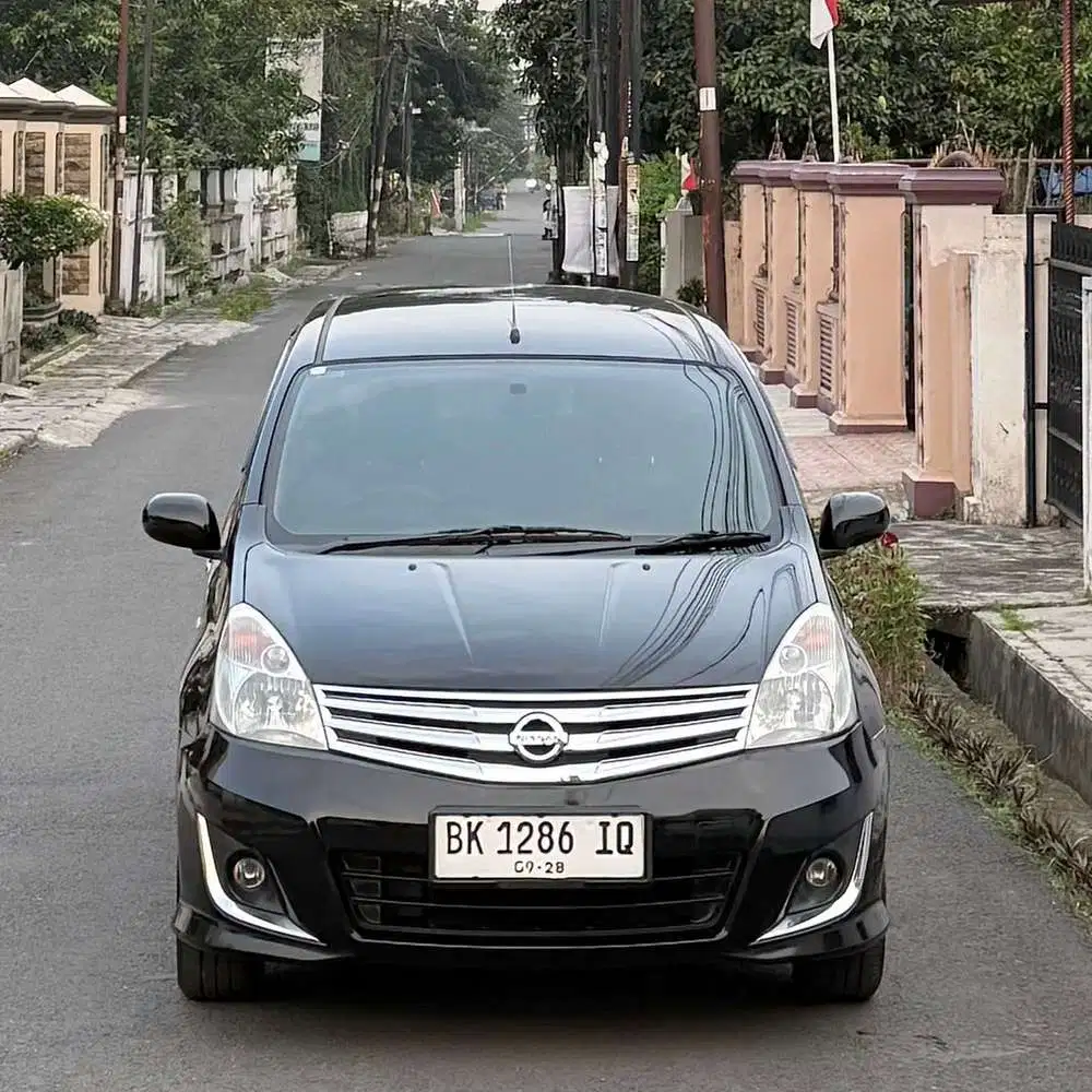 Nissan Grand livina 2013 Bensin