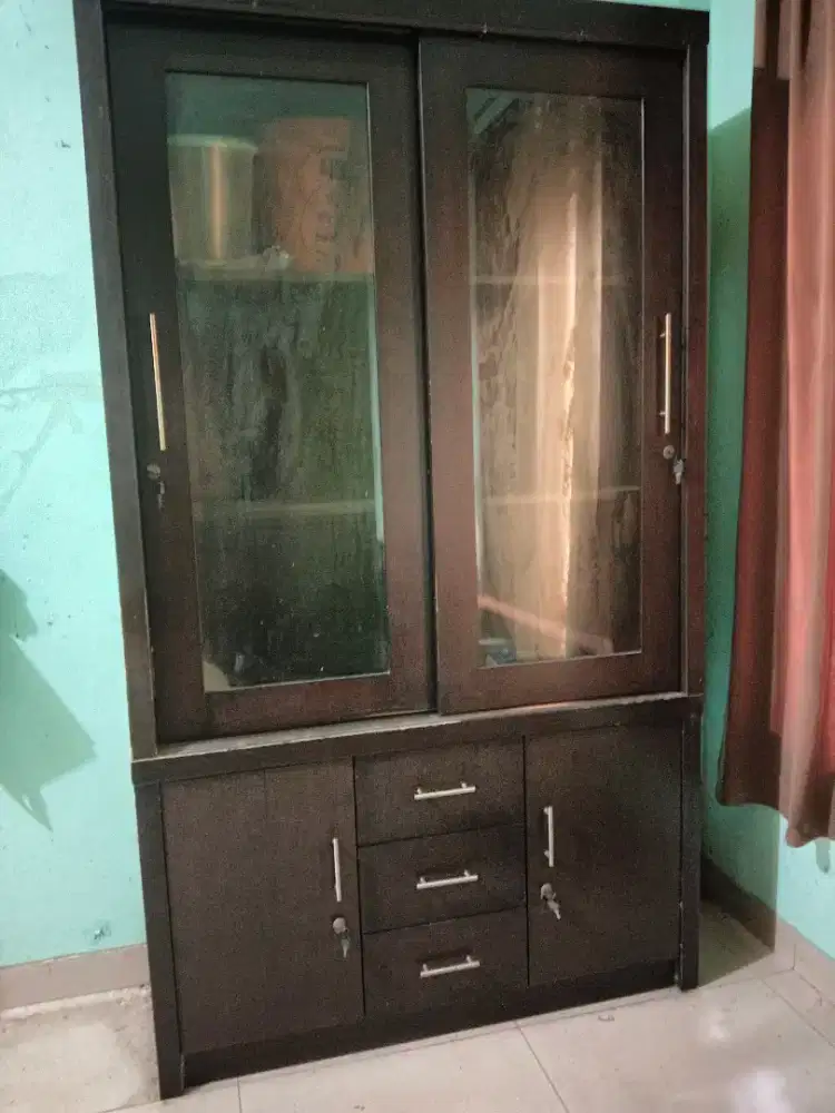 Lemari Pakaian Kabinet Laci Ukuran Besar