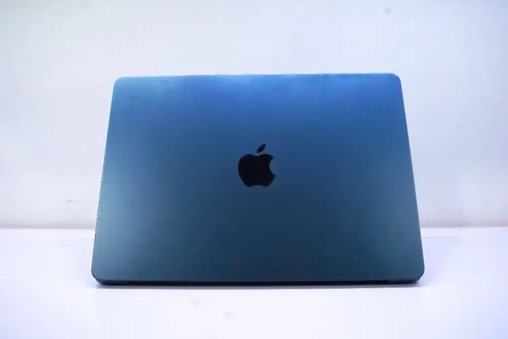 MacBook Air M2 2022 13inch.RAM8GB.SSD256GB
