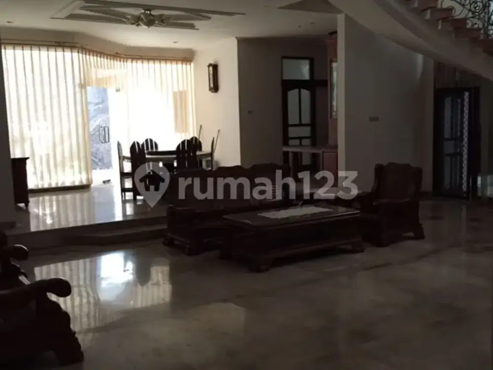Rumah full furnish kayu jati, bagus, harga terjangkau