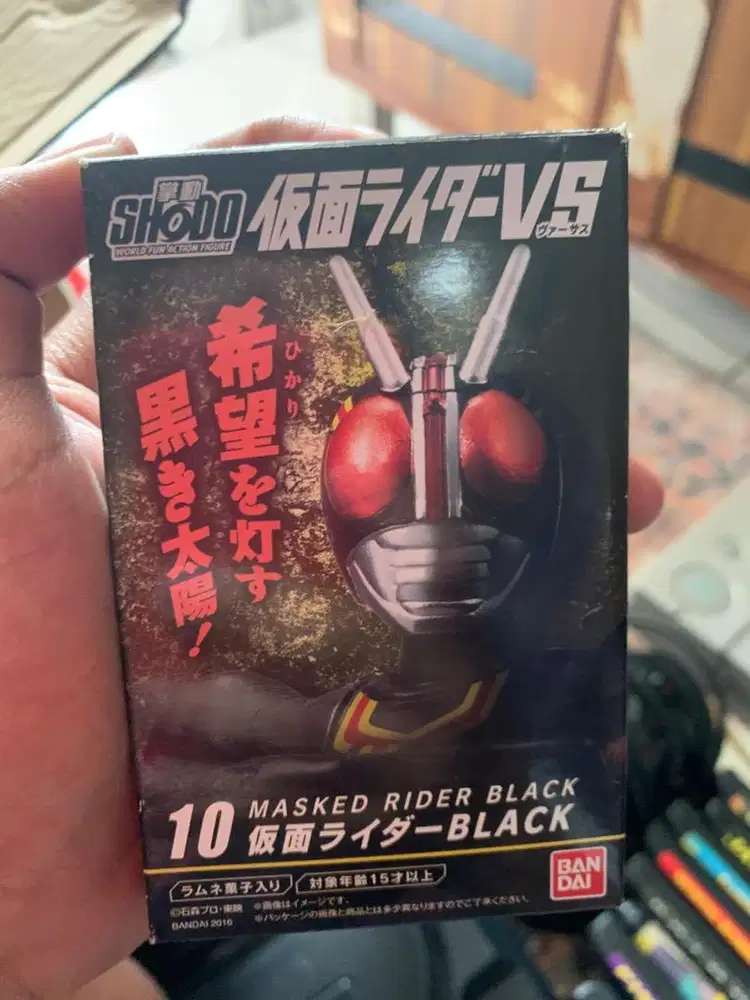 Bandai shokugan masked rider black