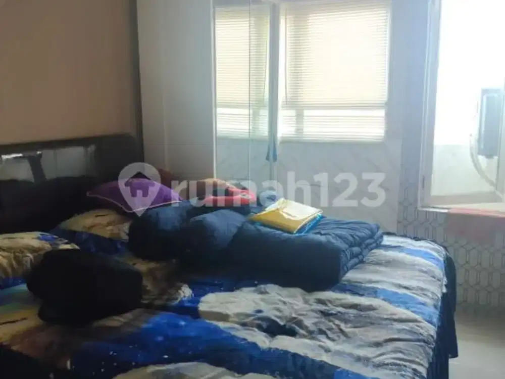 Apartmen studio furnish bagus, view pool, harga murah