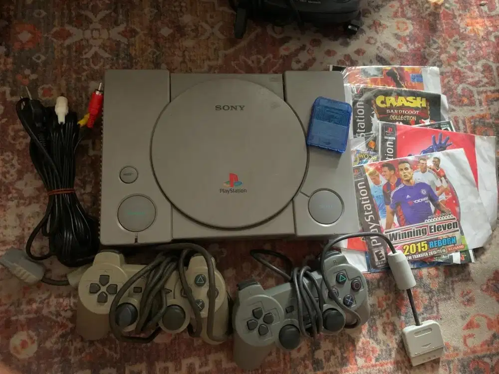 Sony PlayStation 1 / PS1 Fat (Seri Model Klasik)