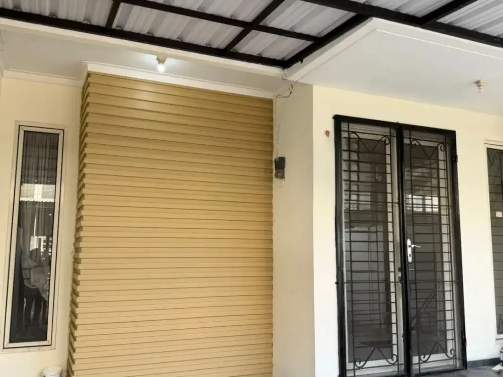 Disewakan Rumah 2 Lantai 145m² di Taman Semanan Indah Jakarta Barat