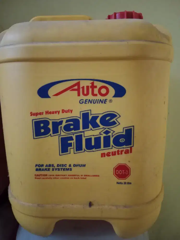 Minyak rem Brake Fluid Dot-3